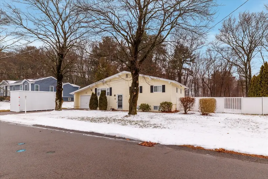 33 Gorwin Drive, Medway, MA 02053 - Image #3