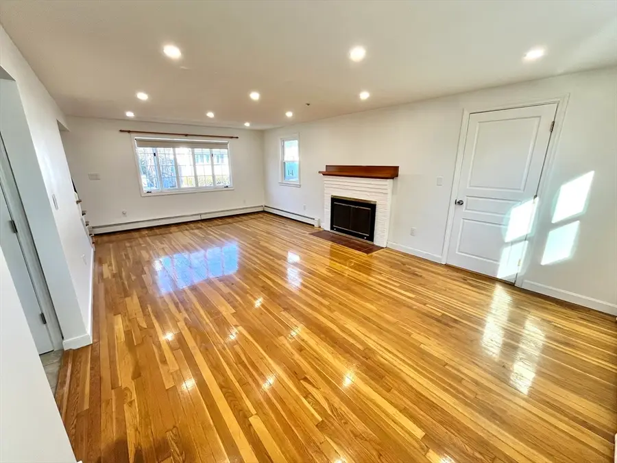 154 N Central Ave, Quincy, MA 02170 - Image #2