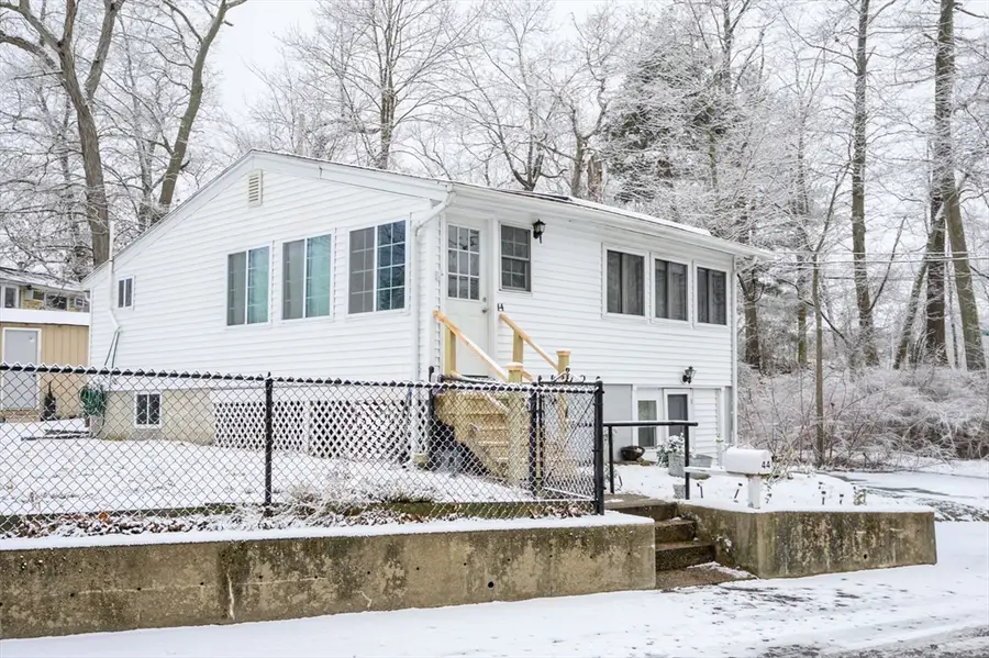 44 Patterson St, Weymouth, MA 02189 - Image #2