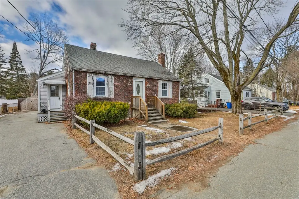 3 Veterans Ln, Stoneham, MA 02180 - Image #1