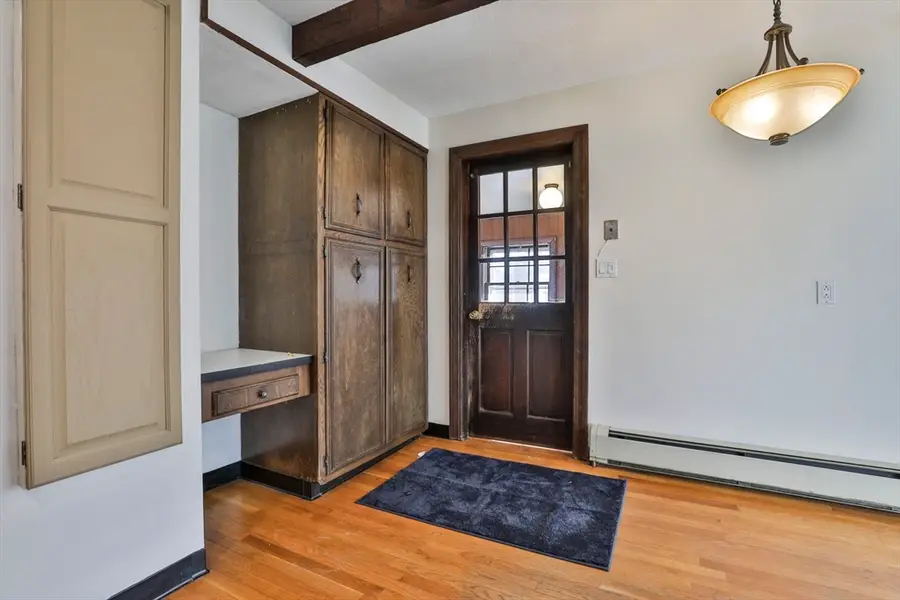 3 Veterans Ln, Stoneham, MA 02180 - Image #3