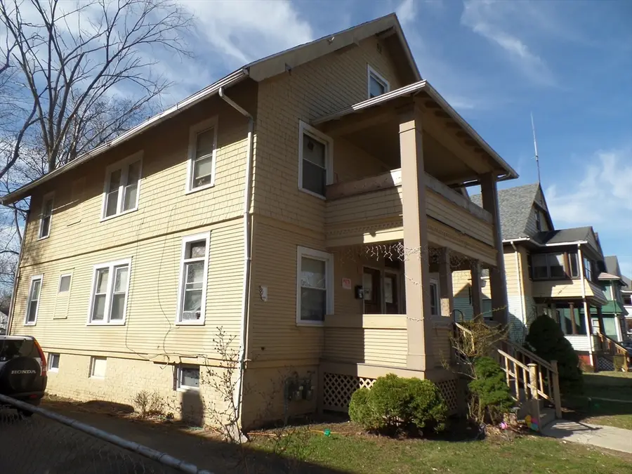 61-63 Dexter St, Springfield, MA 01105 - Image #2