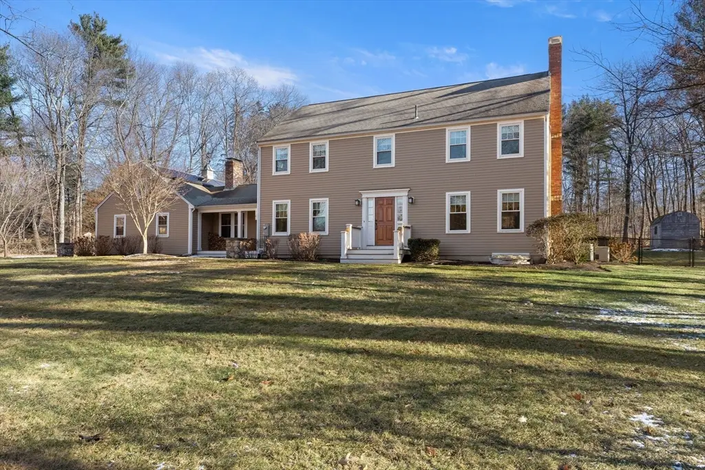 32 Alderbrook Dr, Topsfield, MA 01983 - Image #1