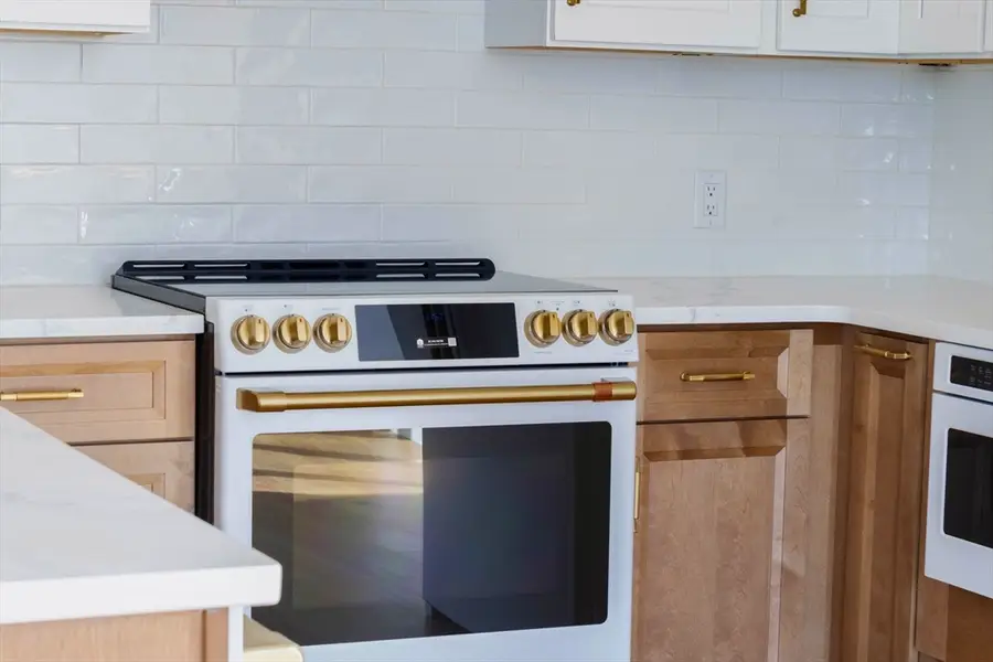 1025 Massachusetts Avenue #213, Arlington, MA 02476 - Image #3