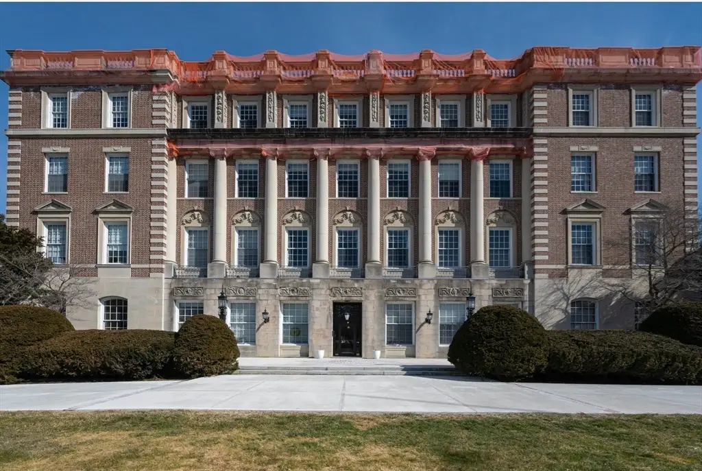 16 Balmoral Street #214, Andover, MA 01810 - Image #1