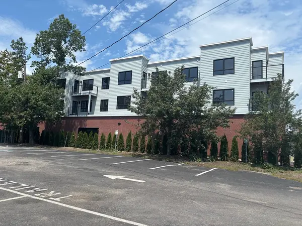 1391 Main Street #306, Walpole, MA 02081