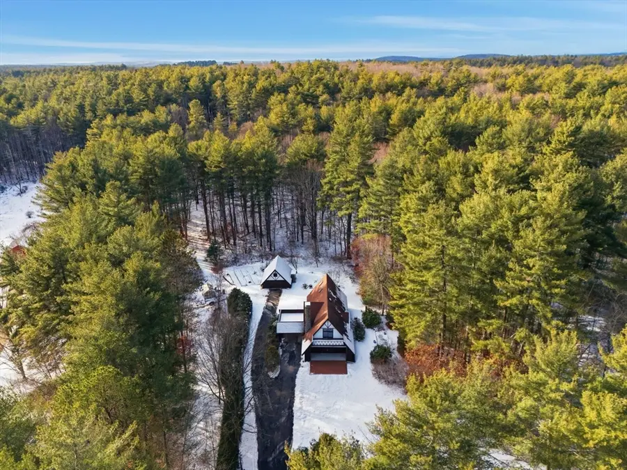 62 Brook St, Dunstable, MA 01827 - Image #2