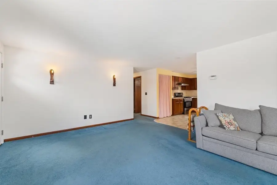 8 Cider Mill Rd, North Brookfield, MA 01535 - Image #3