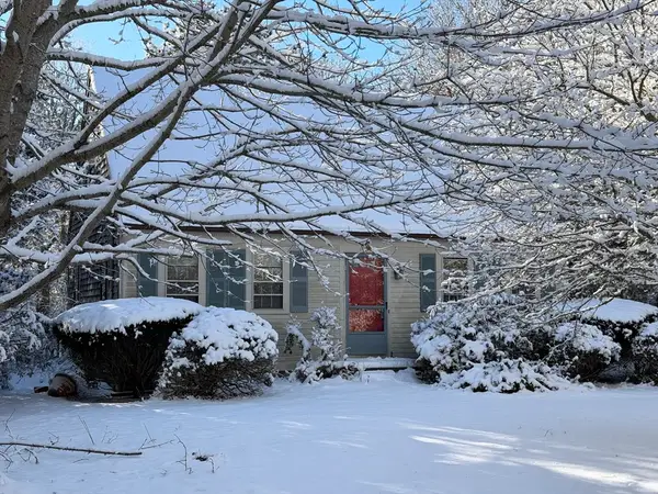 147 Chippingstone Rd, Barnstable, MA 02648