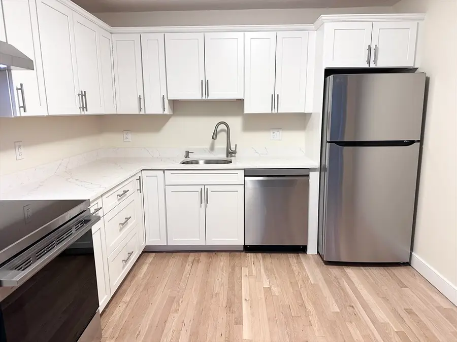 11 Cogswell Avenue #13, Cambridge, MA 02140 - Image #3