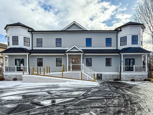 92 Winthrop St, Framingham, MA 01702