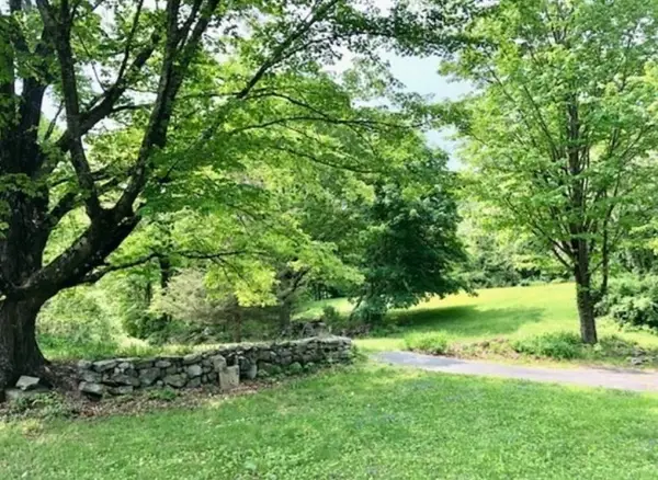 60 Belknap St, Westborough, MA 01581