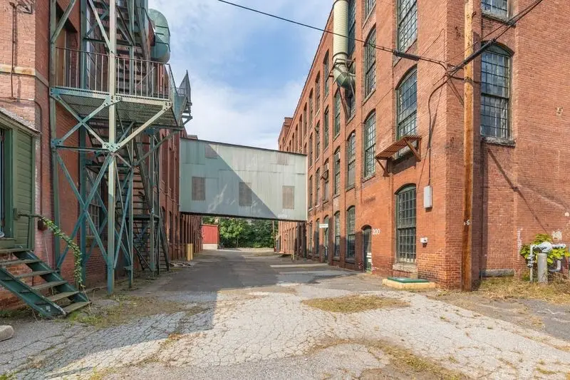 35 Lower Grape St, Chicopee, MA 01013 - Image #2