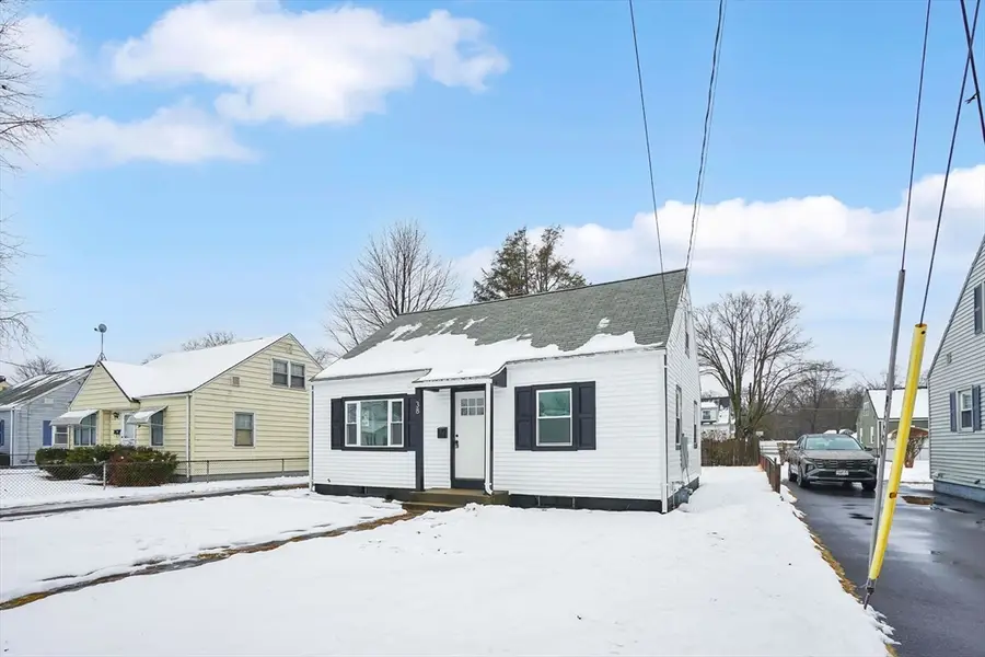 38 Tyrone St, Springfield, MA 01104 - Image #3