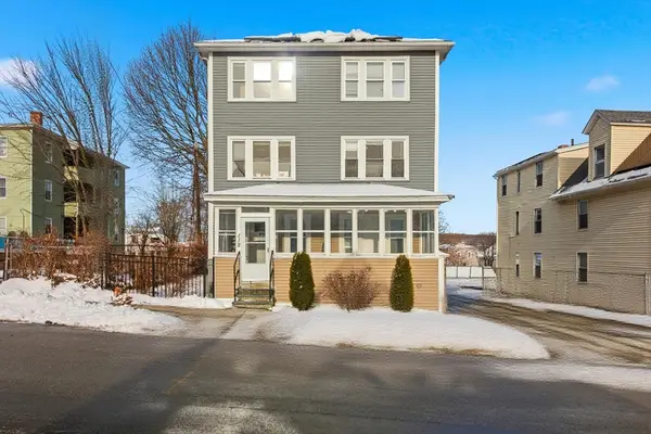 112 Harrison St, Worcester, MA 01604