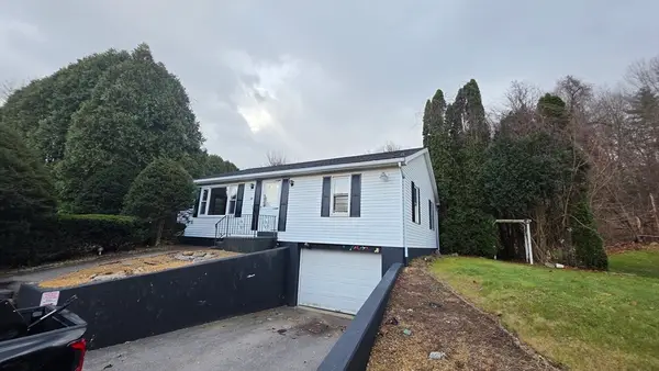 13 E Brookfield Rd, North Brookfield, MA 01535