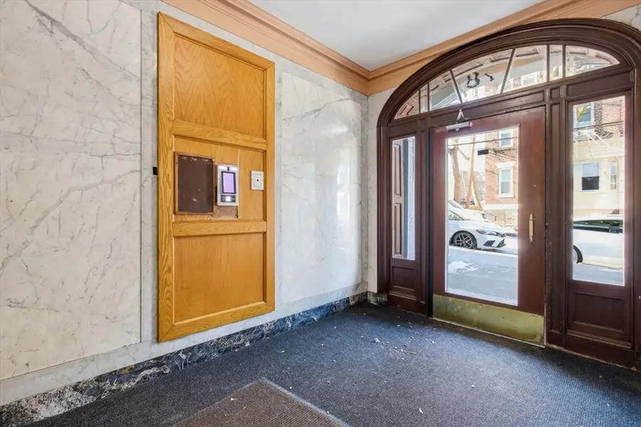 28 Quint Ave #18, Boston, MA 02134 - Image #2