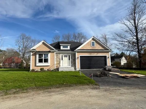24 Coach Road, Easton, MA 02375
