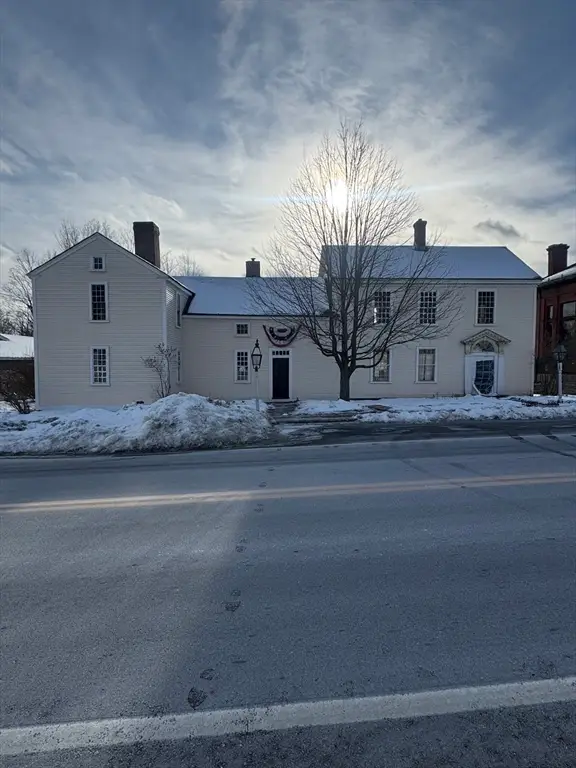 804 Main St, Ashby, MA 01431