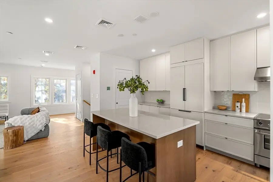 16 Elm Street #16, Newton, MA 02465 - Image #3