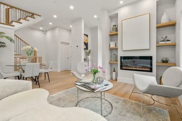 2202 Commonwealth Ave #1, Newton, MA 02466