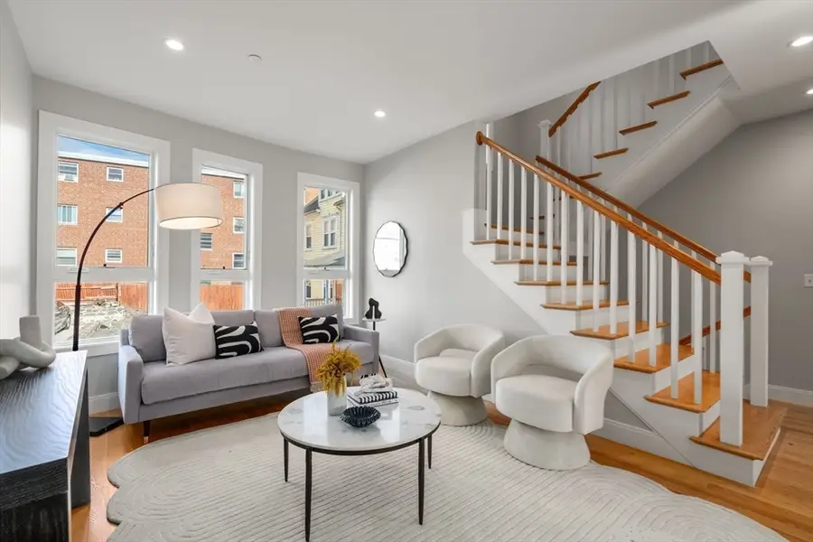 123-125 Centre St #TH7, Boston, MA 02124 - Image #3