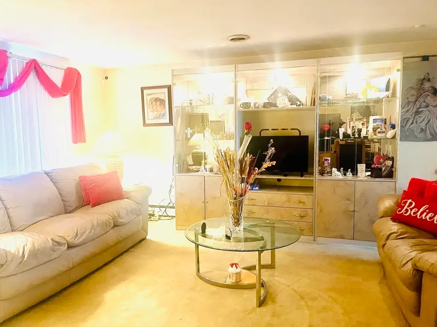 3 Eagle Rock Rd, Randolph, MA 02368 - Image #3