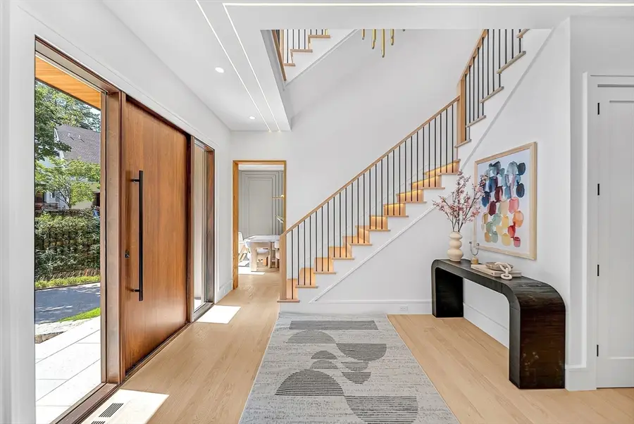 177 Varick Rd, Newton, MA 02468 - Image #3