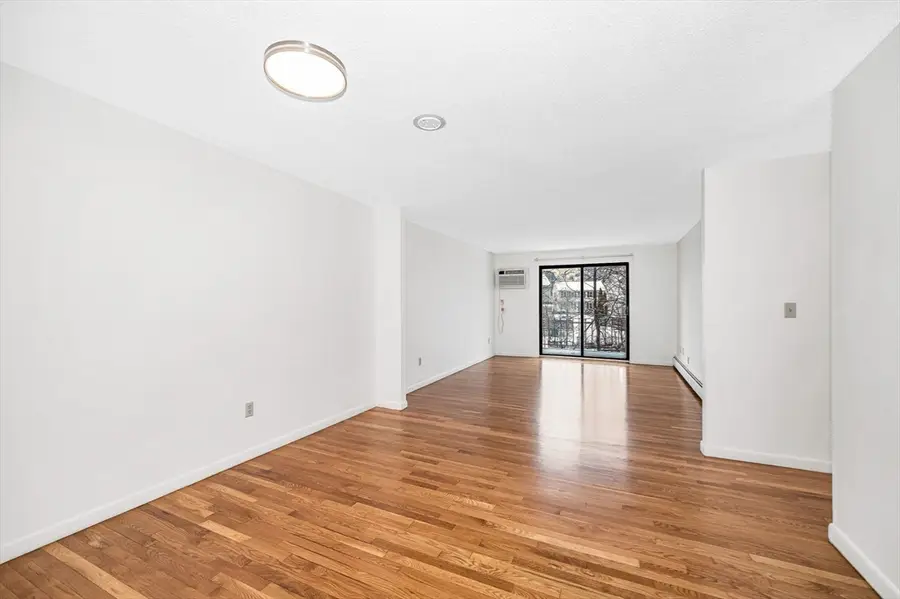 307 Pawtucket Blvd #24, Lowell, MA 01854 - Image #3