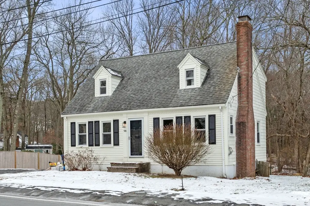 98 John Carver Rd, Reading, MA 01867 - Image #1