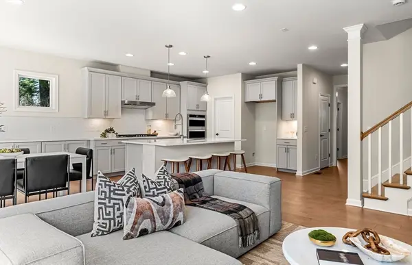 25 Sandtrap Cir #8, Walpole, MA 02081