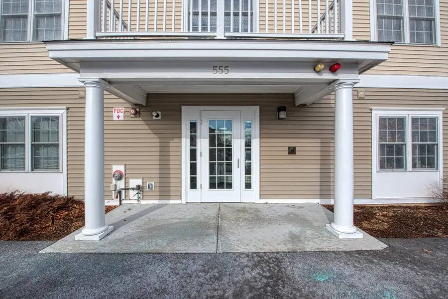 555 Page St #105, Stoughton, MA 02072 - Image #3