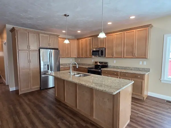 210 Fidelity Drive #84, Rutland, MA 01543