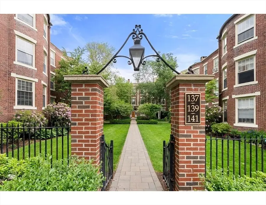 143 Beaconsfield Rd #2, Brookline, MA 02445 - Image #2