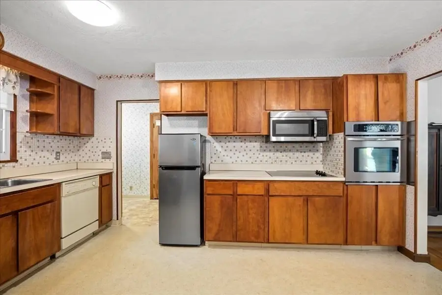 256 Worcester Rd, Barre, MA 01005 - Image #2