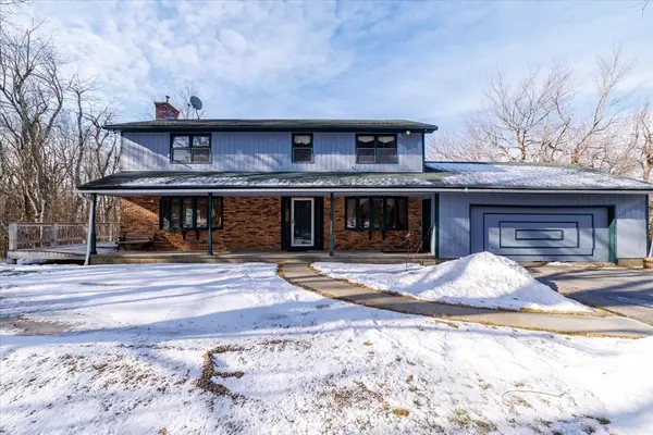 100 Asnebumskit Rd, Paxton, MA 01612