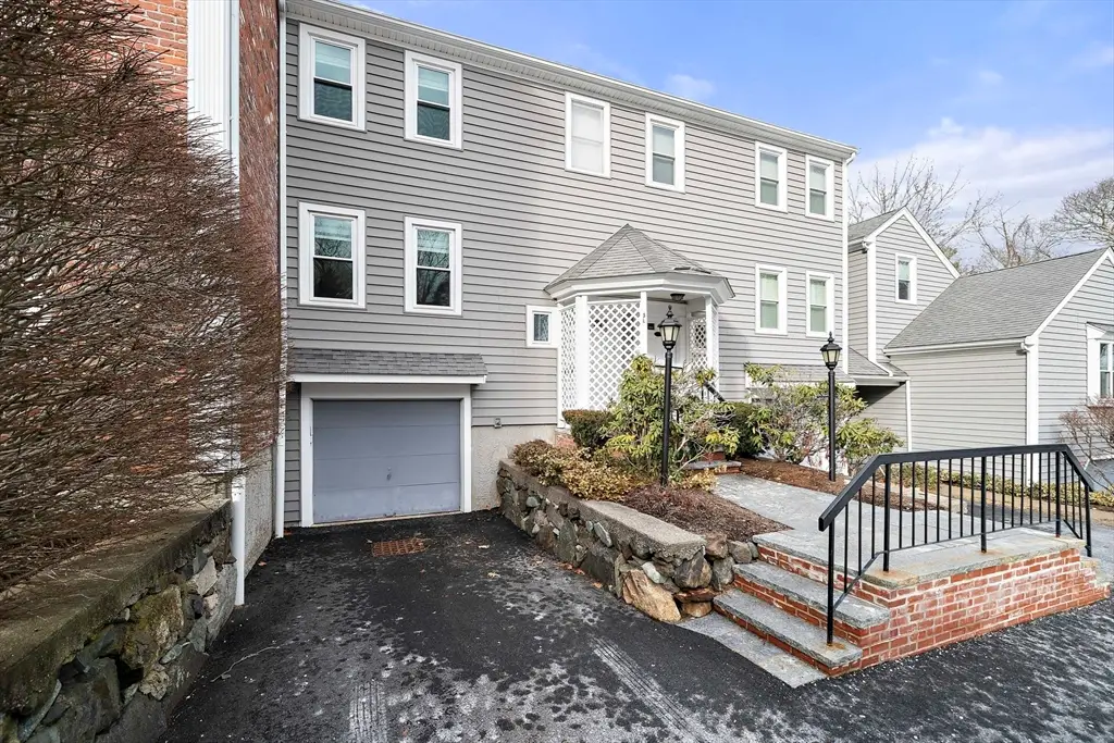 84 Walpole St #3L, Canton, MA 02021 - Image #1