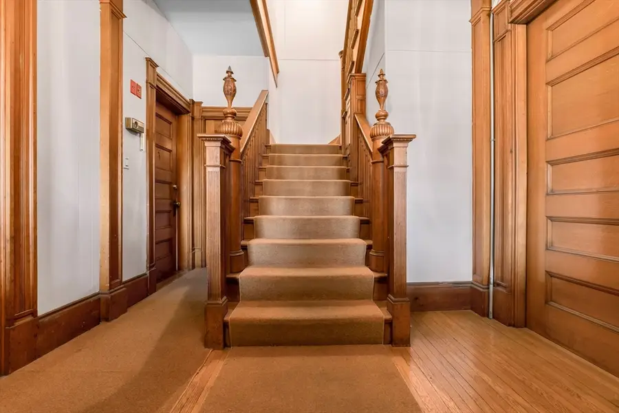 1 Hillside Ave #3, Amesbury, MA 01913 - Image #3