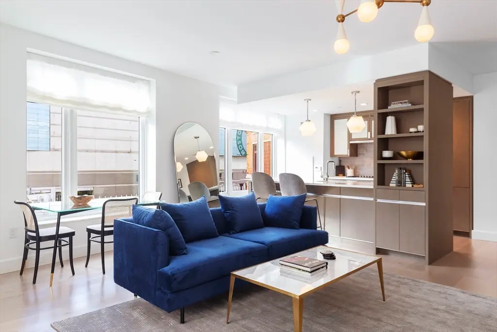 100 Lovejoy Wharf #6B, Boston, MA 02114 - Image #1