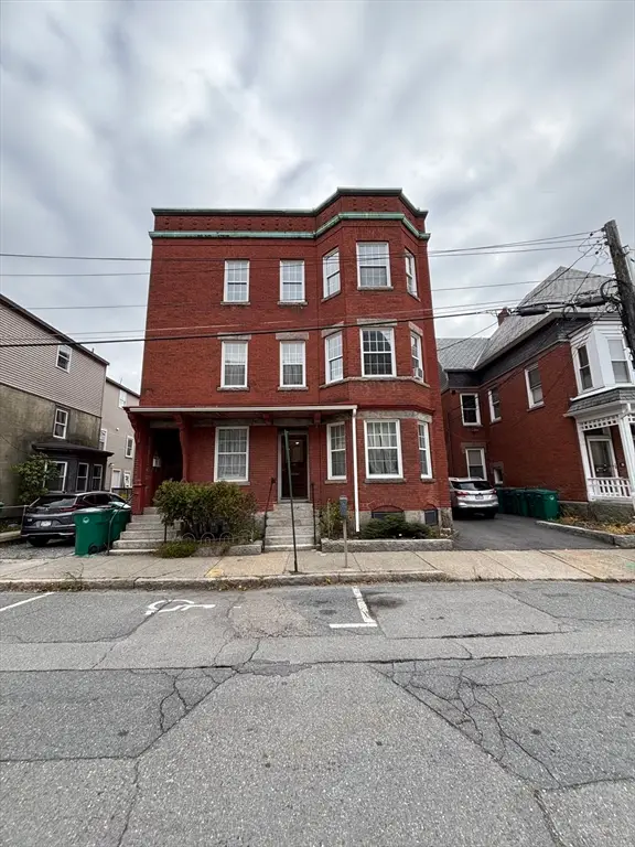 18-22 Hartwell St, Fitchburg, MA 01420