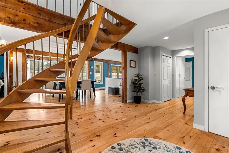 47 William Fairfield Dr, Wenham, MA 01984 - Image #2