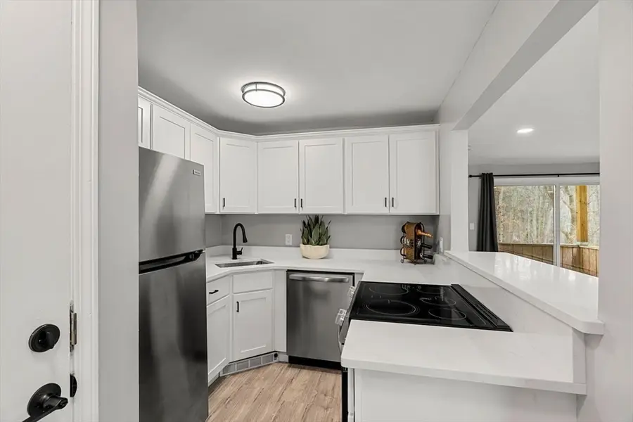 14 Mason Ct #14, Amesbury, MA 01913 - Image #2