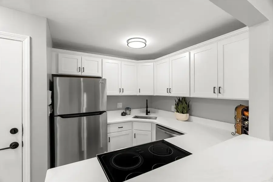 14 Mason Ct #14, Amesbury, MA 01913 - Image #3