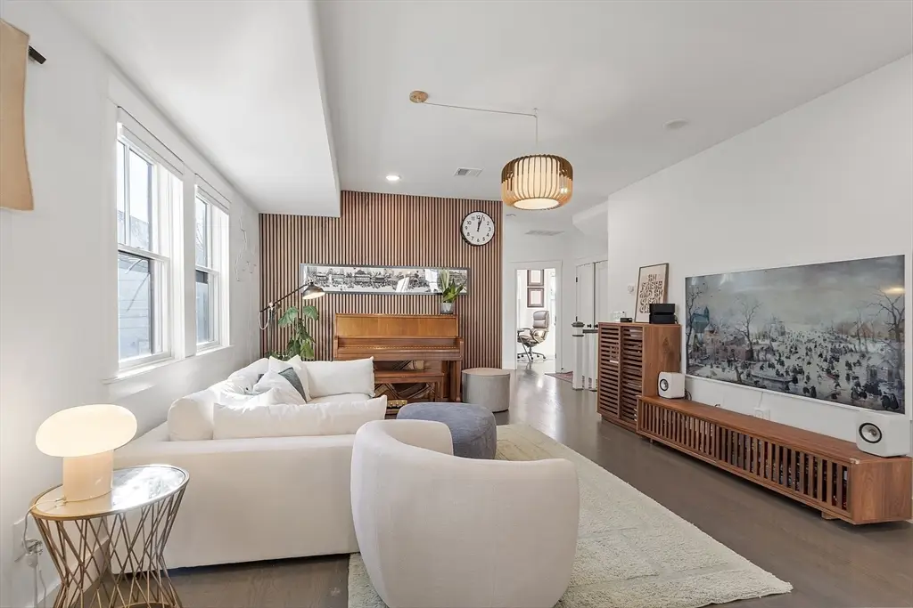 13 Richdale Ave #2, Somerville, MA 02145 - Image #1