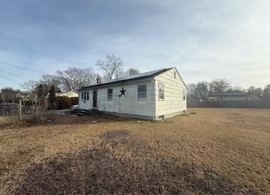 2 Bounty Rd, Oxford, MA 01540 - Image #2