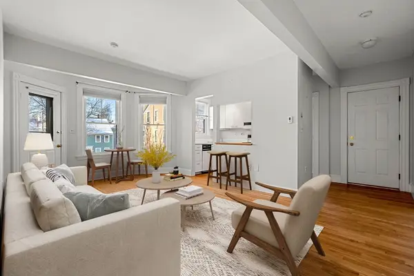 52-54 Fair St #2D, Newburyport, MA 01950