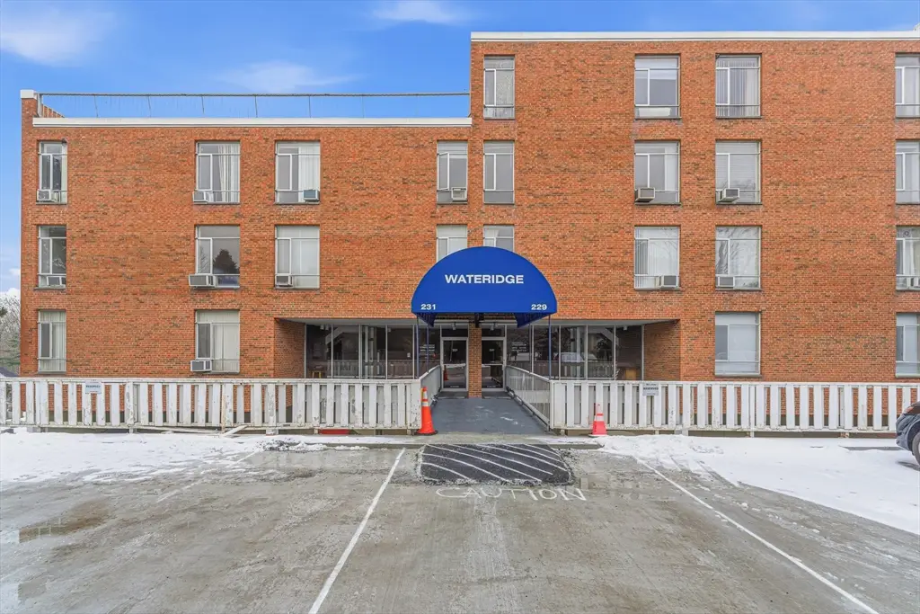 231 Coolidge Ave #401, Watertown, MA 02472 - Image #1