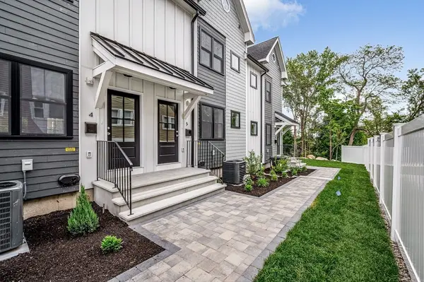 1514 Gorham Street #4, Lowell, MA 01852