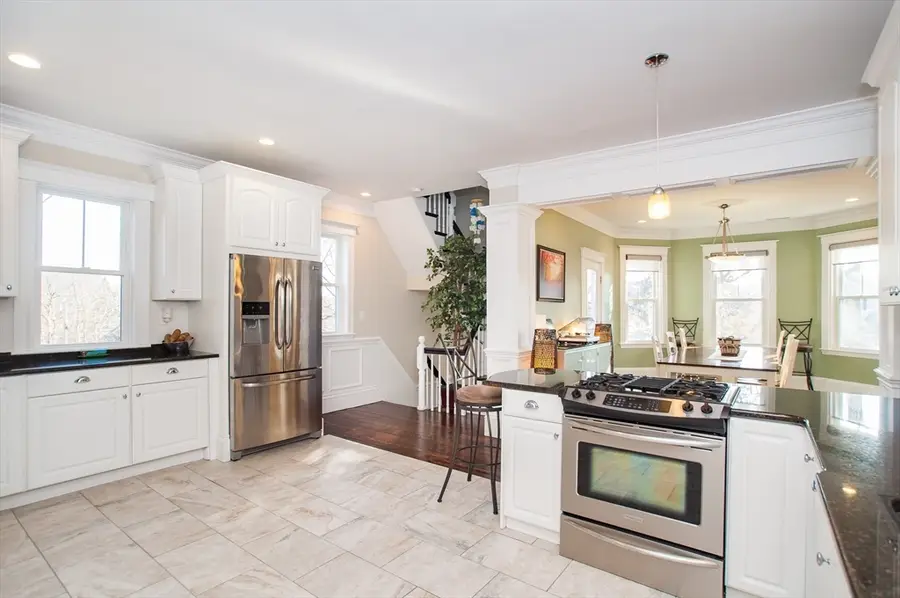 232 Melrose St #2, Newton, MA 02466 - Image #3