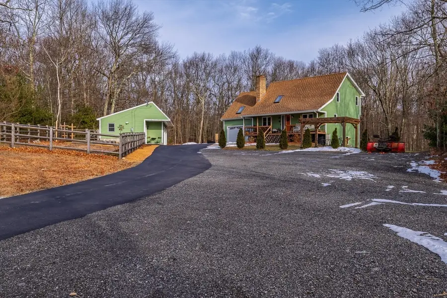 8 Longview Ave., Webster, MA 01570 - Image #3